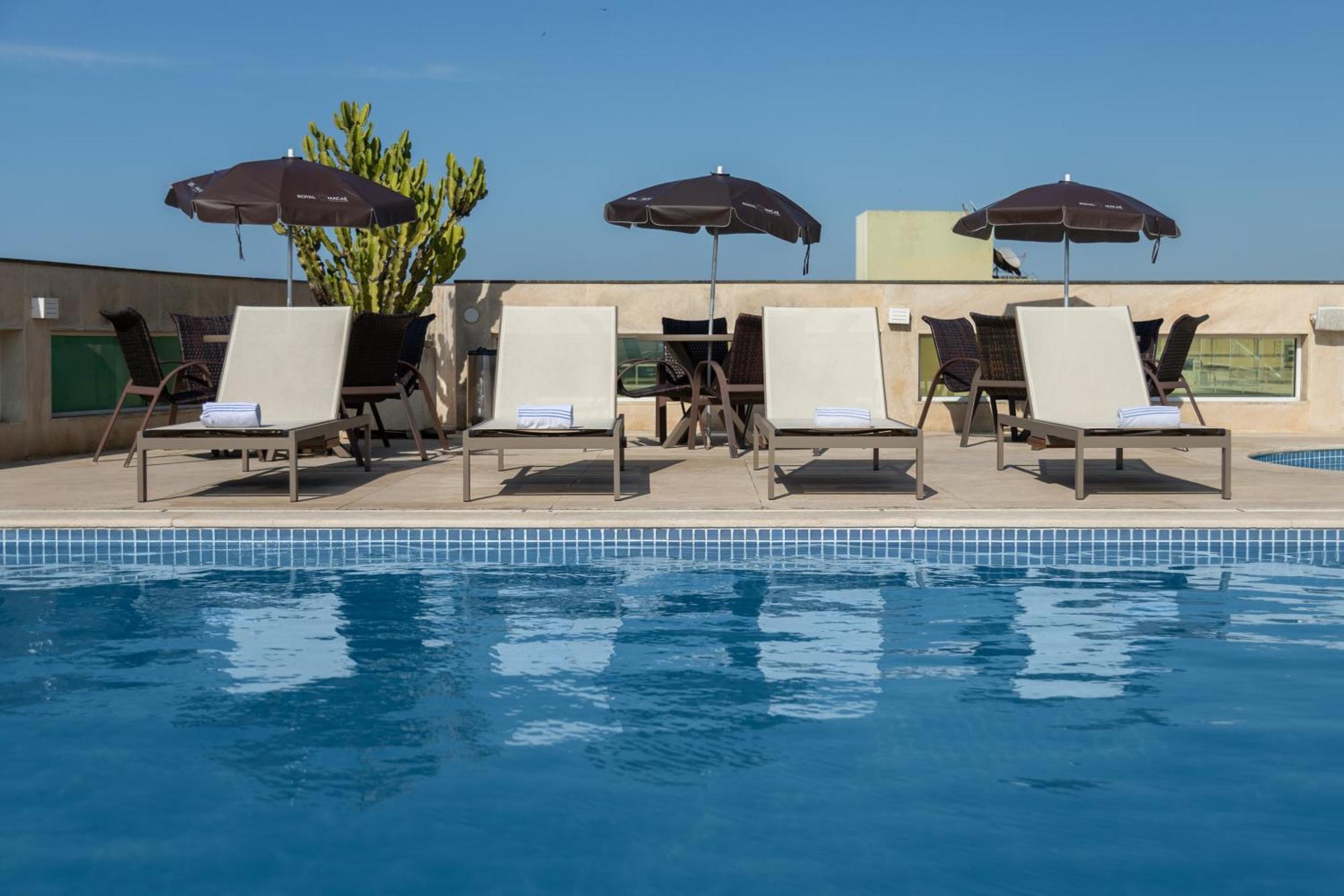 Royal Macae Palace Hotel Bagian luar foto